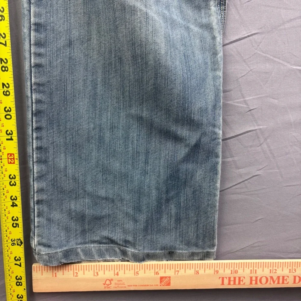 Levis 514 Straight Leg Jeans Mens 38x32 Light Wash Blue Flap Pocket Denim